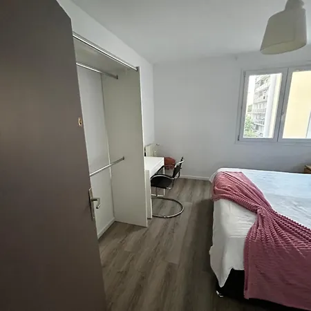 4 Personnes Confort A שטרסבורג